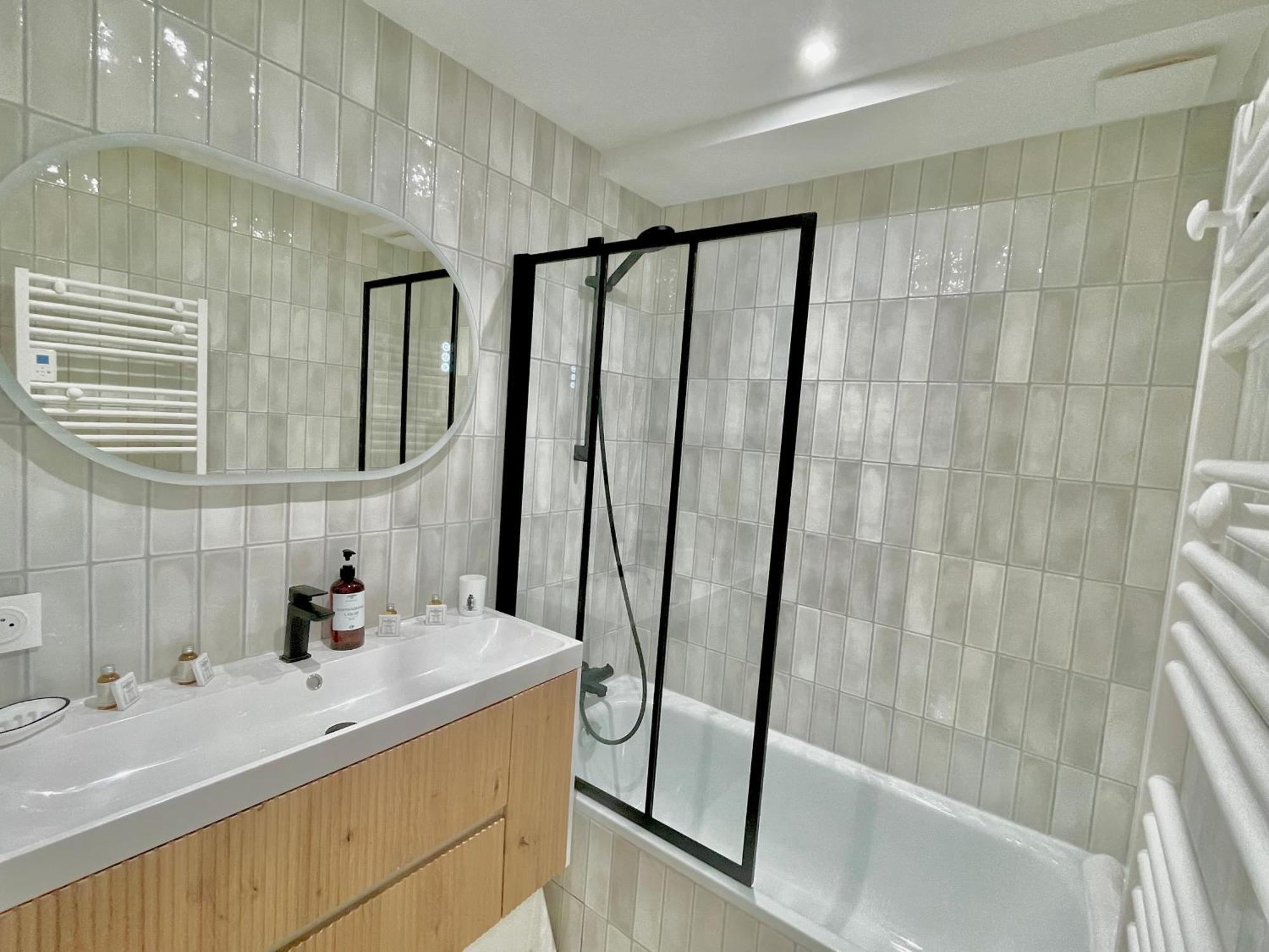 Splendide Appartement De Charme Avec Patio, Parking Et Plage A 3 Minutes Biarritz Exterior foto